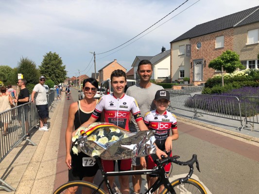 Negende seizoenszege voor Senne Hulsmans te Geetbets cyclingsite.be